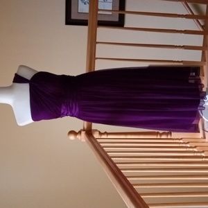 Maggy London silk one shoulder lined maxi holiday cocktail party evening dress